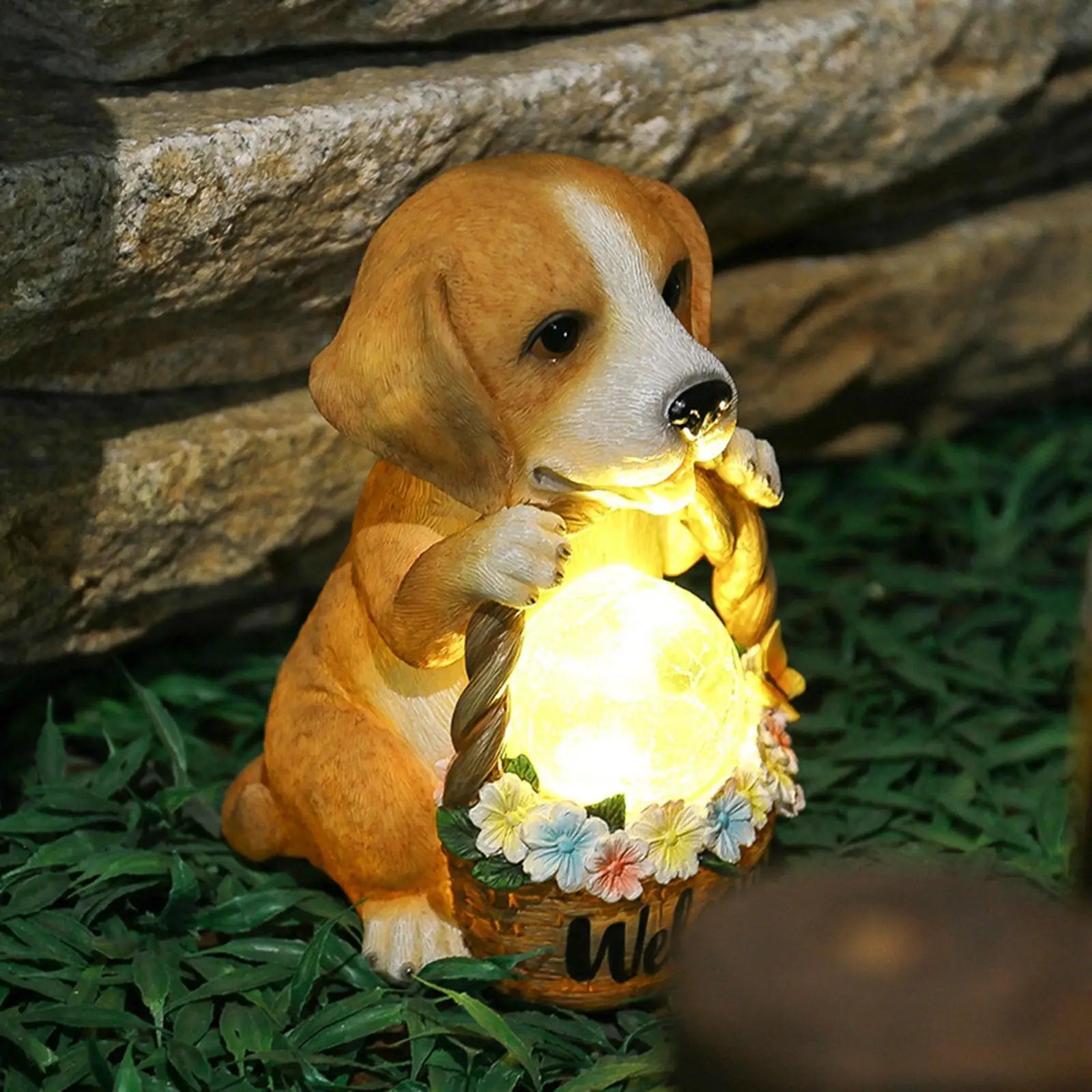 Solar-powered dog sculpture with LED – Weatherproof decorative figure for garden and terrace