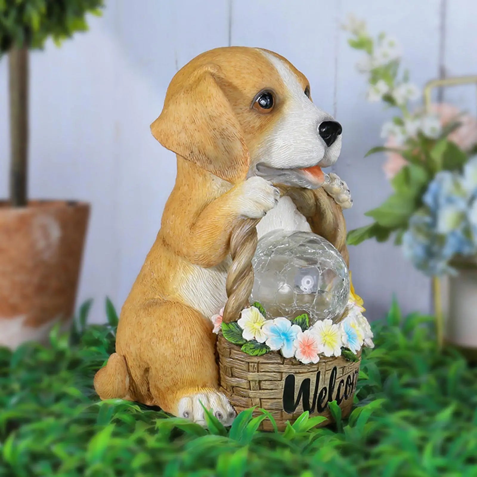 Solar-powered dog sculpture with LED – Weatherproof decorative figure for garden and terrace