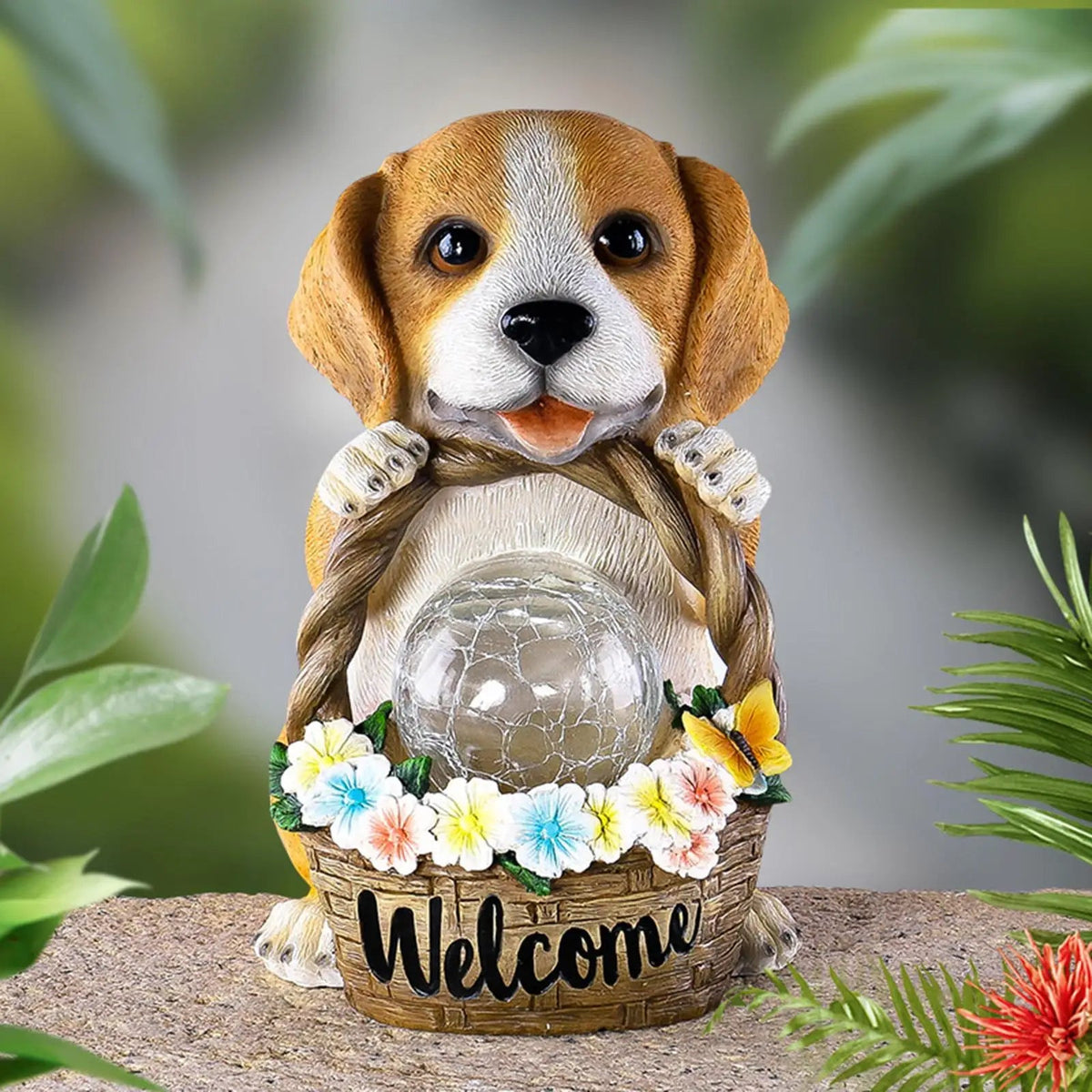 Solar-powered dog sculpture with LED – Weatherproof decorative figure for garden and terrace