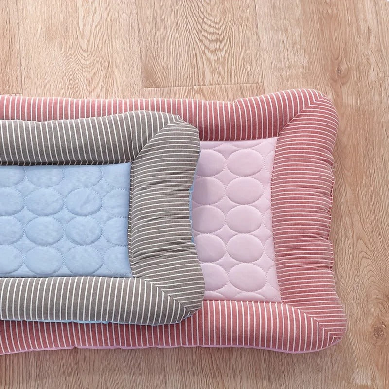 CoolPaws Relaxmat – Cooling Pet Bed for Summer Comfort