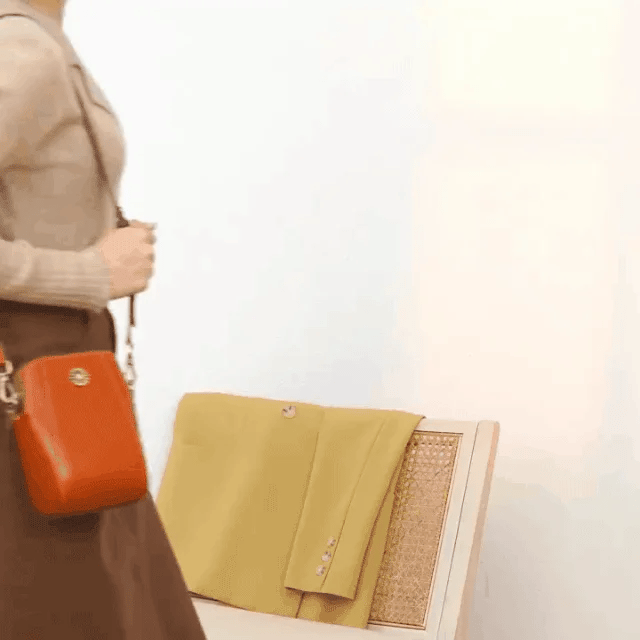 Vertical Mobile Phone Pouch
