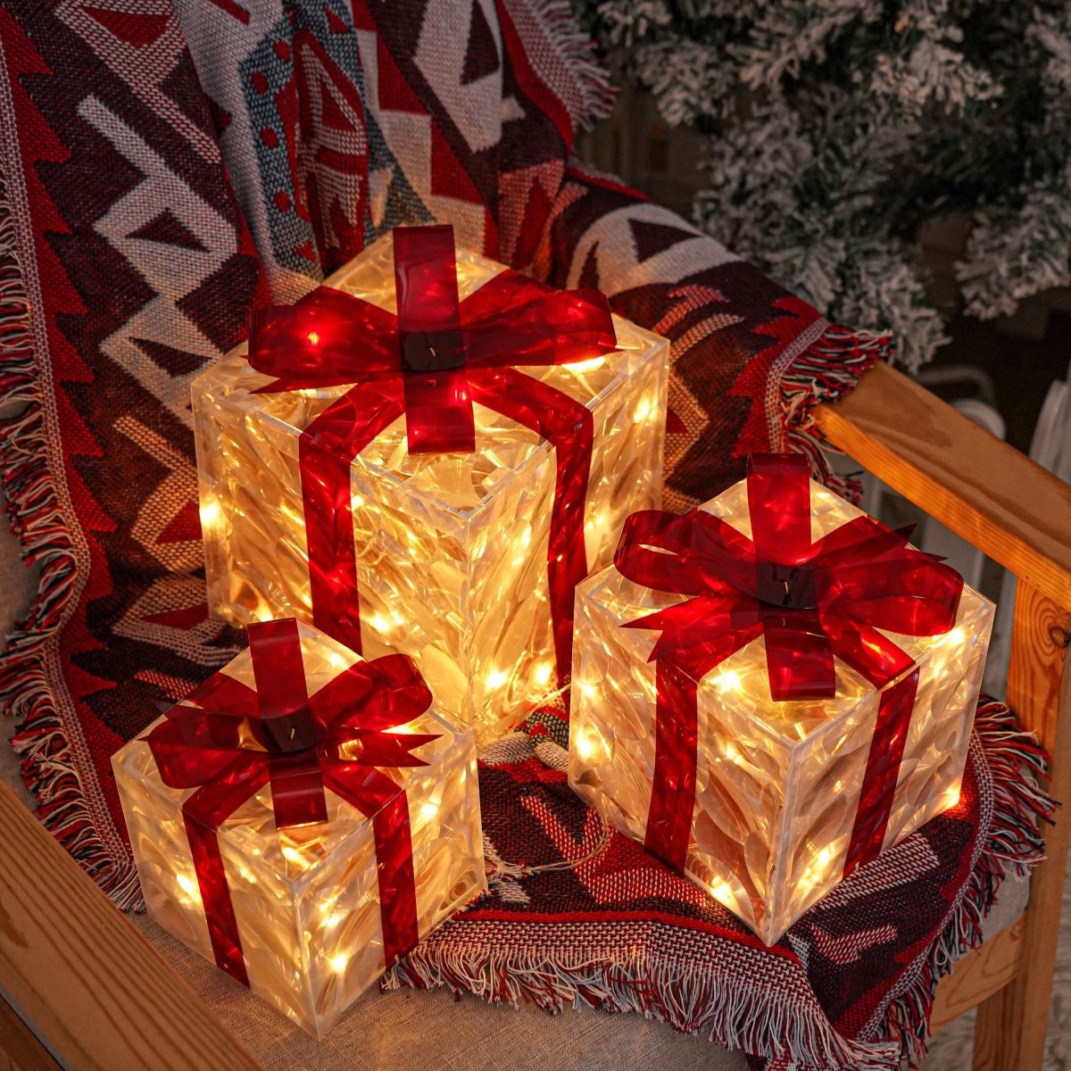 Lighted Christmas Gift Box Set of 3 with Warm White LEDs for Indoor and Outdoor Decor