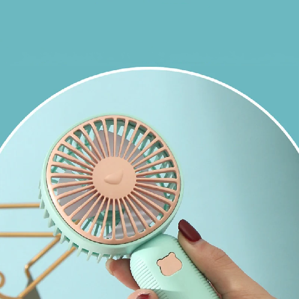 Mini USB fan for every occasion
