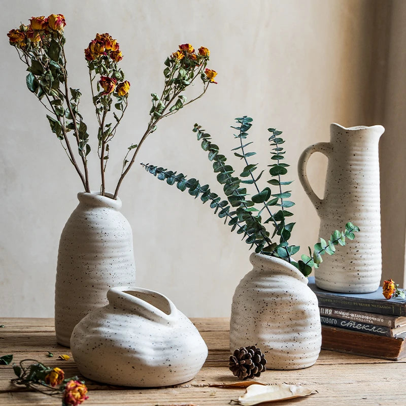 Arcadia Vase – Handcrafted ceramic vase in Nordic design