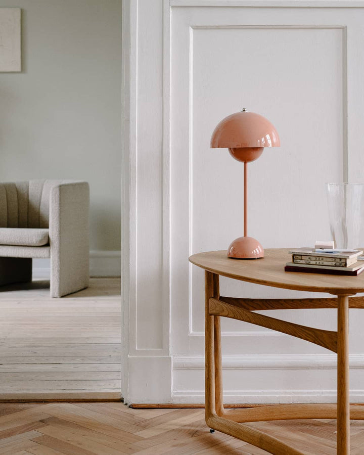 Glow Lamp - Elegant and versatile lighting for any space