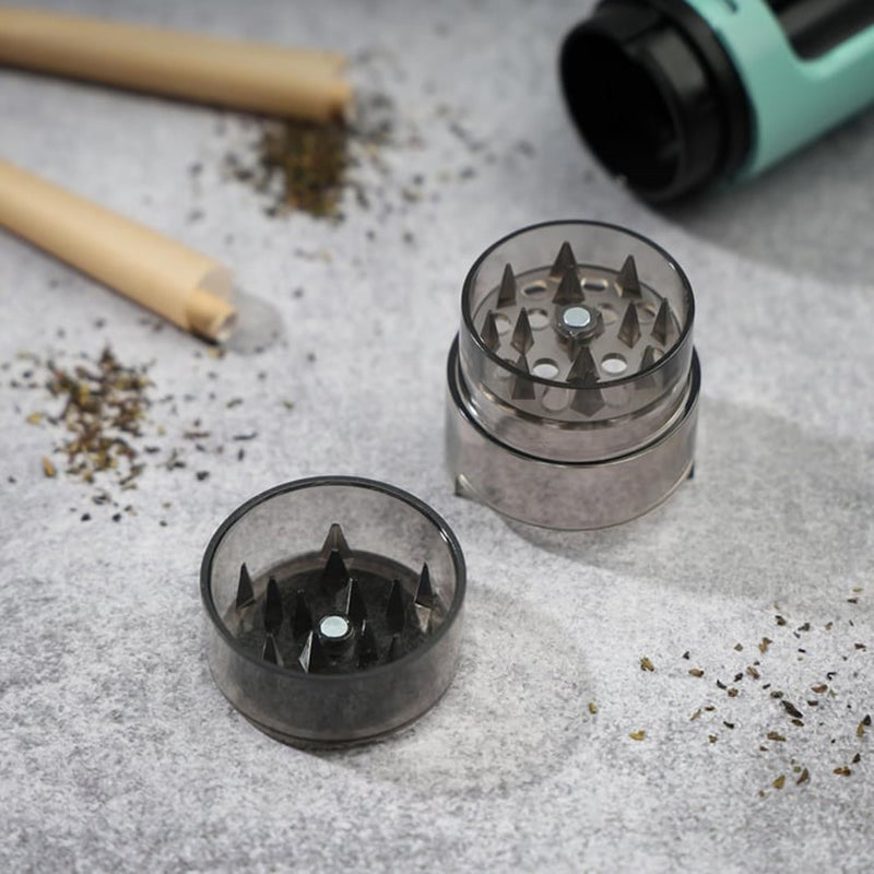 Portable manual plastic cigarette shredder with double pipe