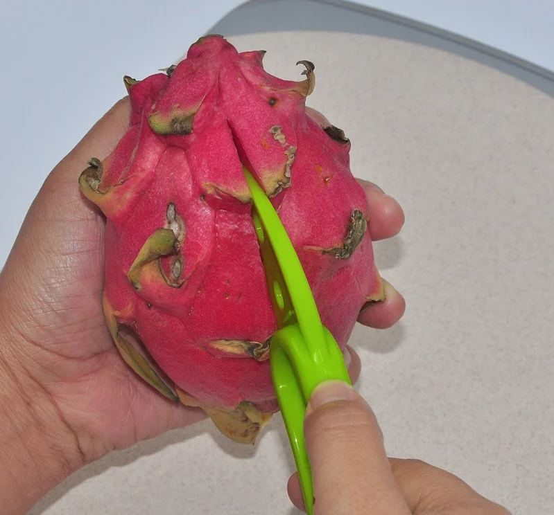 AvoMaster 3-in-1 Avocado Slicer