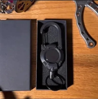 Heavy-Duty Tactical Retractable Keychain – Multi-Use Outdoor Carabiner Tool
