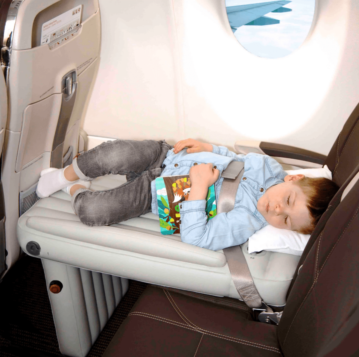 CloudNap Travel Bed – Inflatable Plane Comfort for Kids