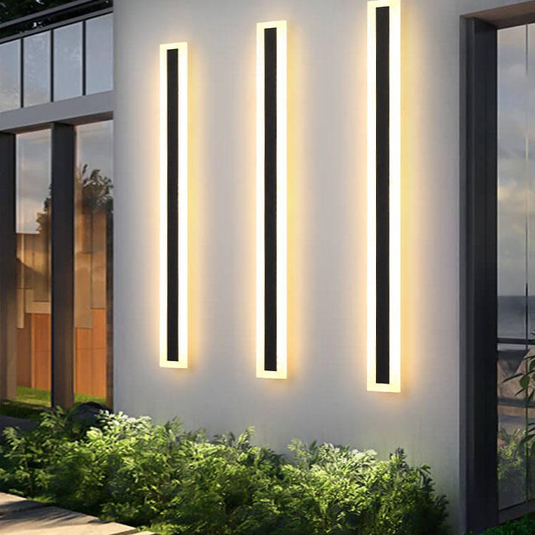 Elegant LED outdoor wall lamp - Modern atmosphere and style