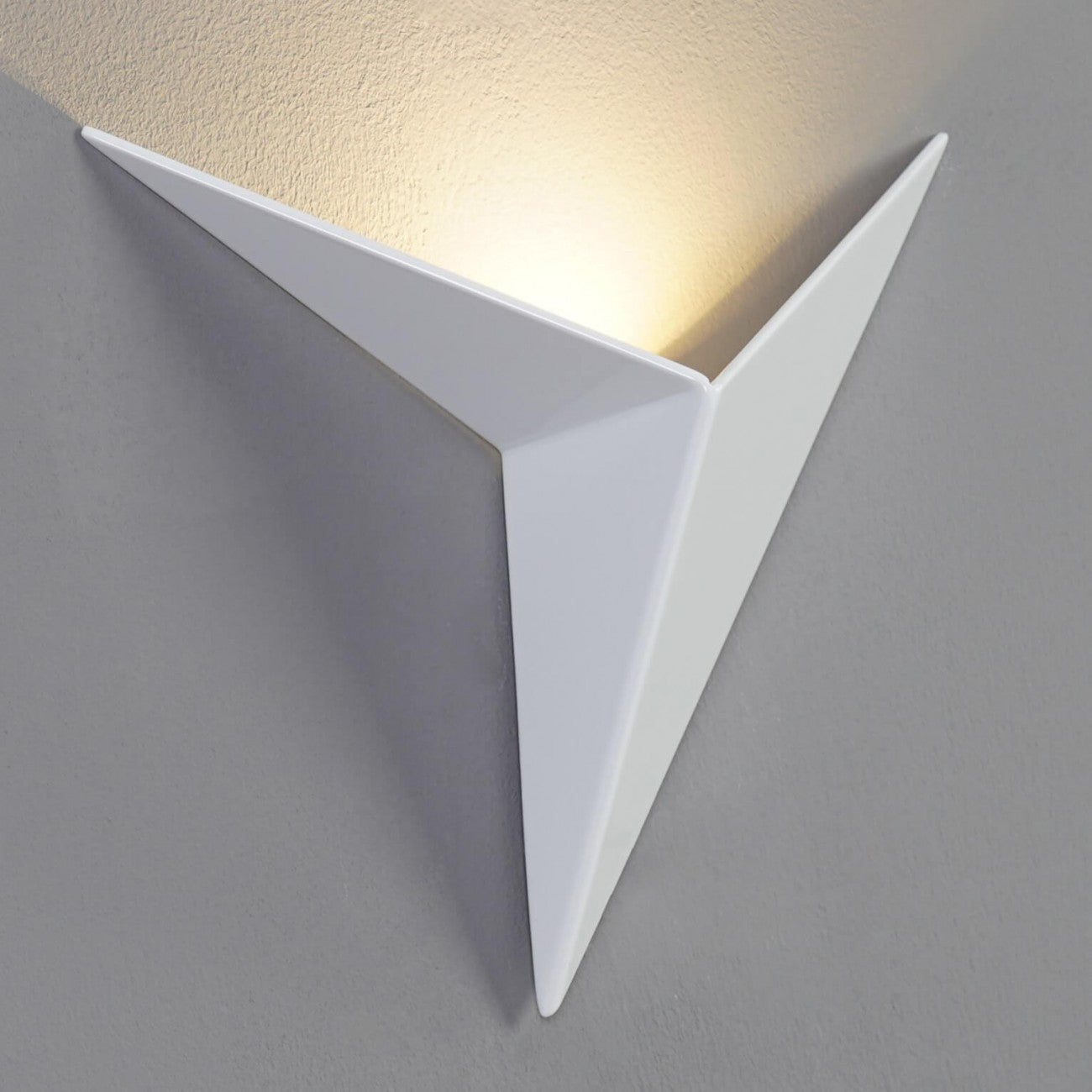 Trigon Wall Light