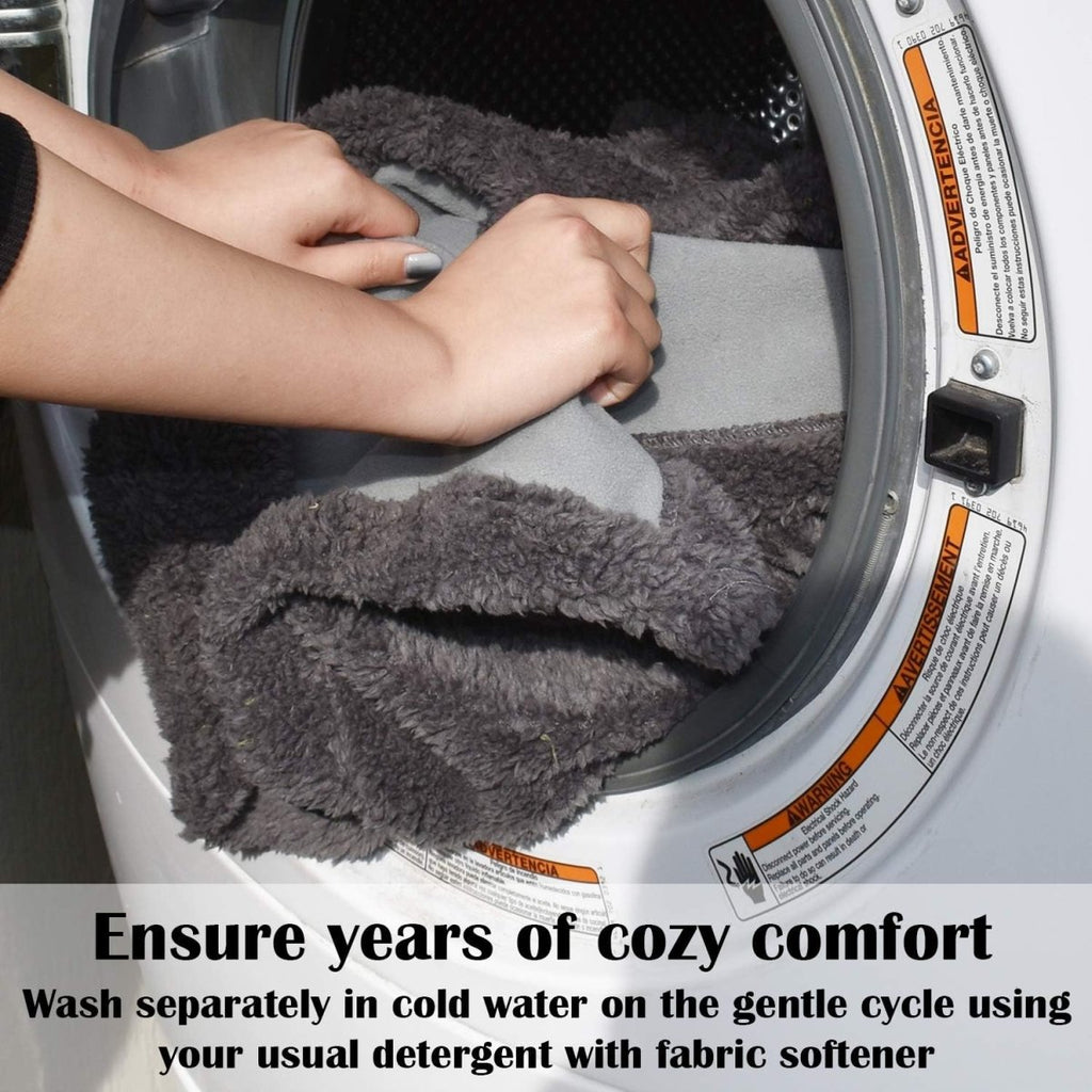 AquaShield Blanket – Waterproof Protective Blanket for Bed & Sofa