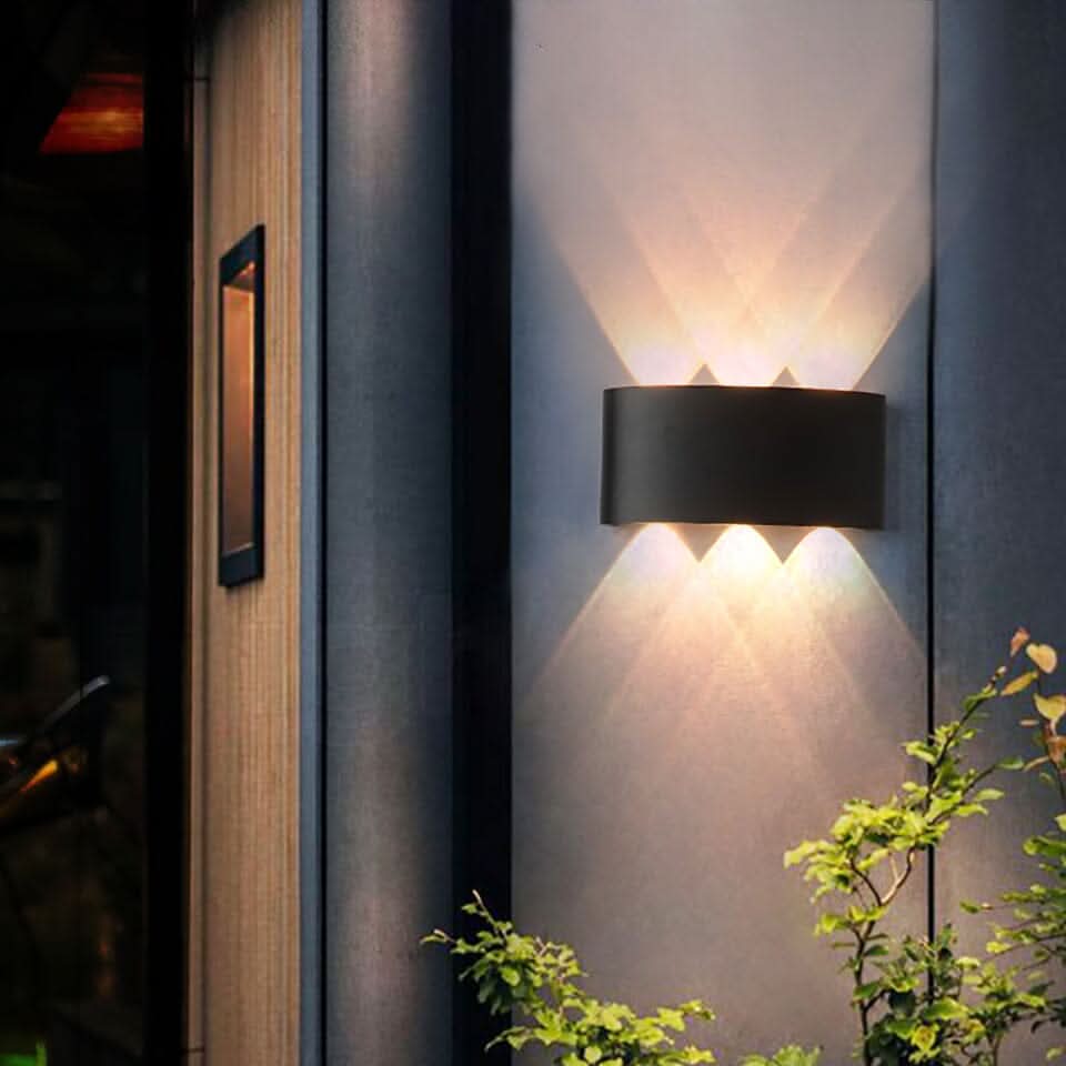 Elegant & energy-efficient outdoor lighting made of aluminium