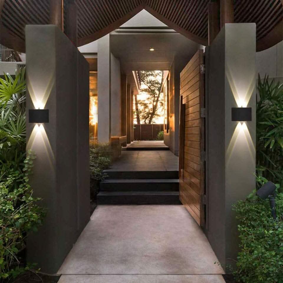Elegant & energy-efficient outdoor lighting made of aluminium