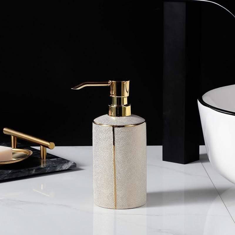 Aqour - Functional Bathroom Accessories Set