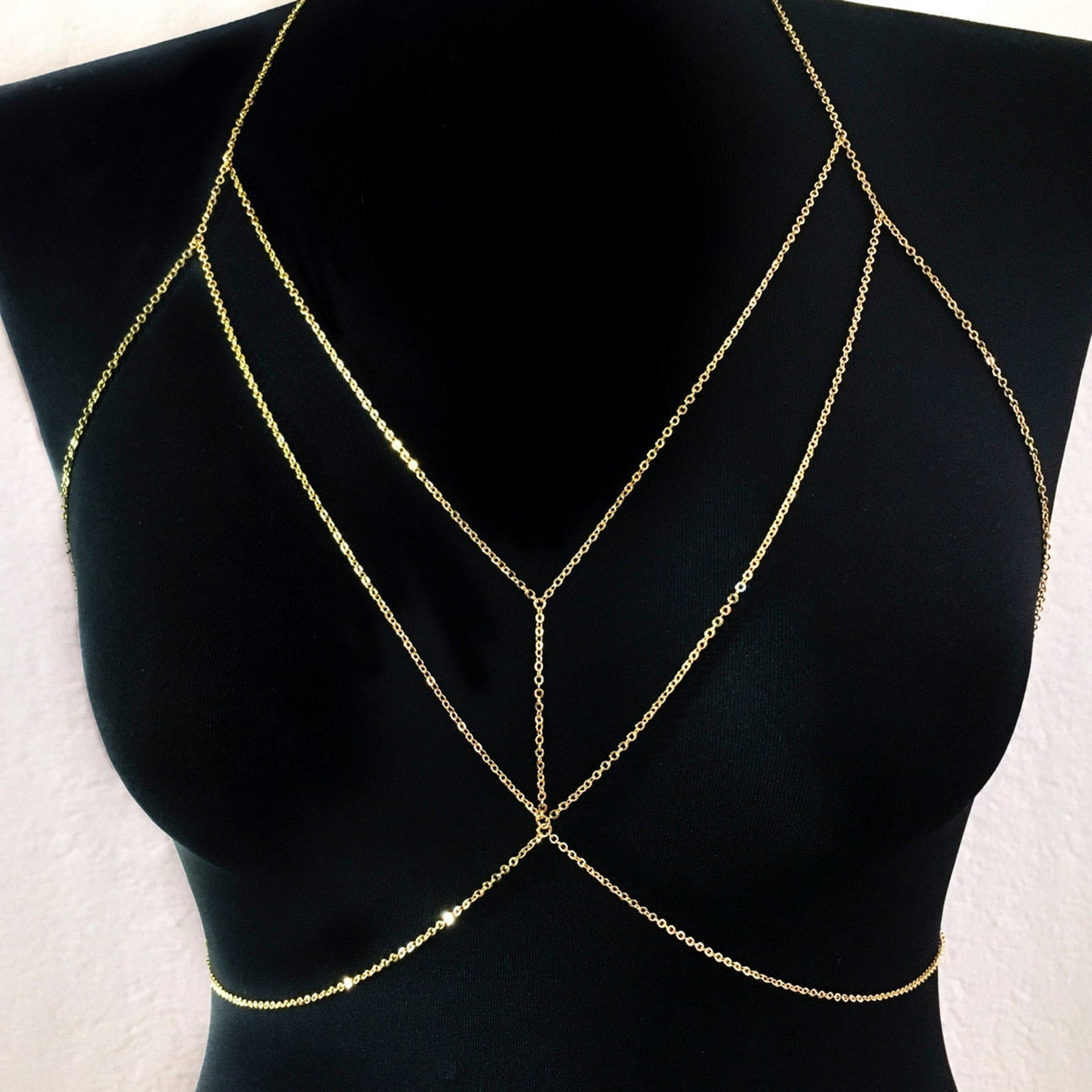 Zetra️ | The essential accessory for a glamorous and confident look