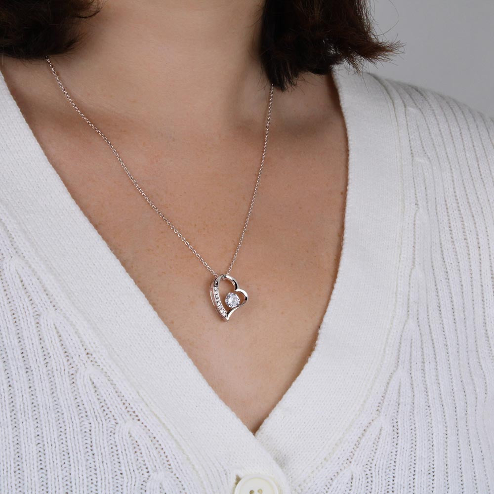 HeartRadiance Necklace – Romantic Heart Necklace for Hair