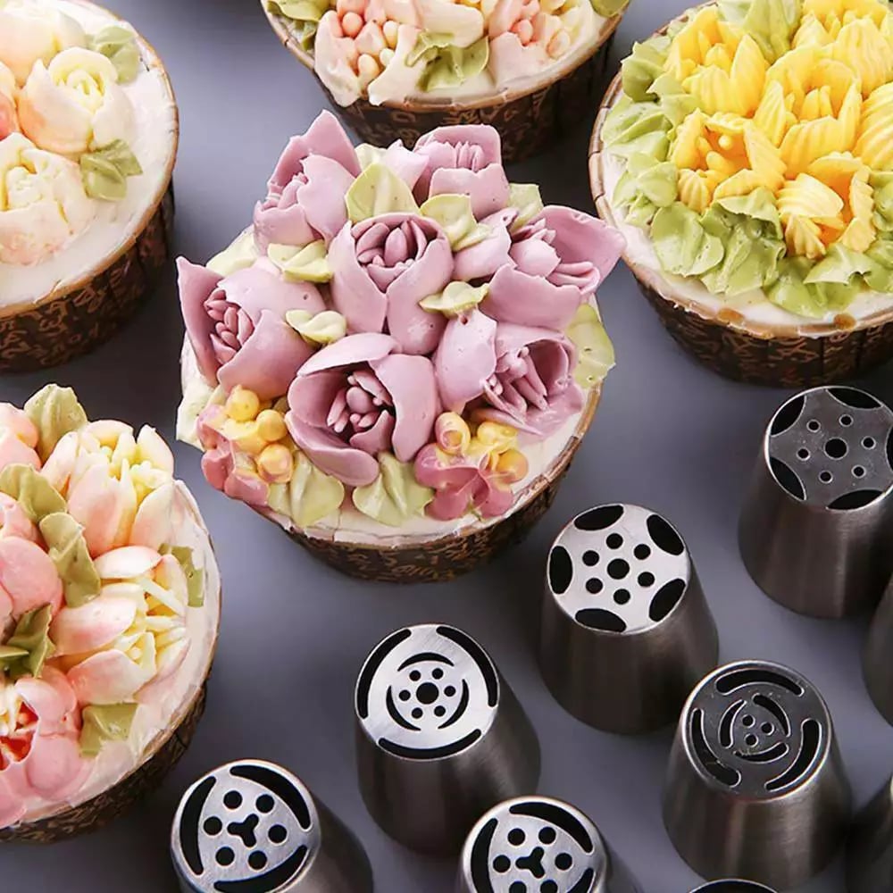 TitanSplendor — Transform every cake into a breathtaking masterpiece full of love and wonder