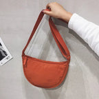 Simple Women's Knödel Crossbody Bag
