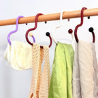 CluttrEase – Quick creation of additional closet space and elimination of clutter