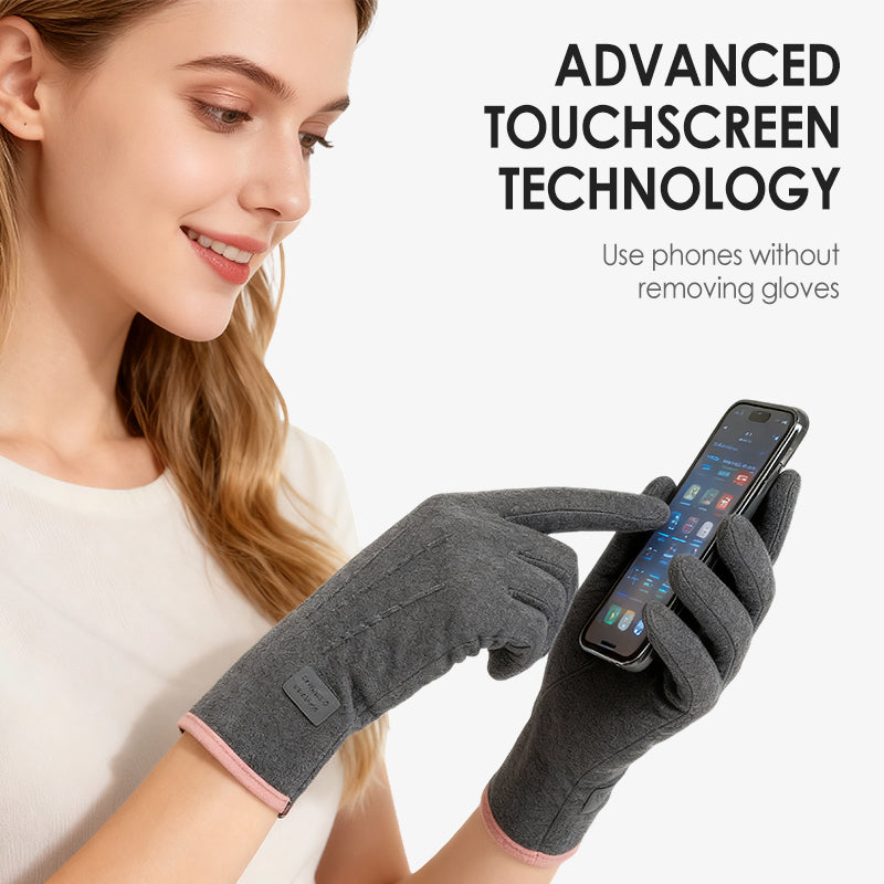 ChicTouch – Warm yourself while talking on the phone without taking off your gloves