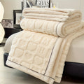 CozyCoral – Luxury Fleece Blanket for All Seasons