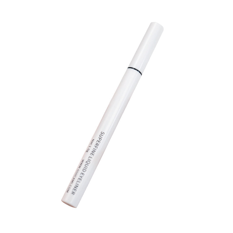 Water and oil repellent eyeliner