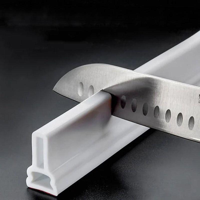Self-adhesive Silicone Tape Resistant to Water and Moisture