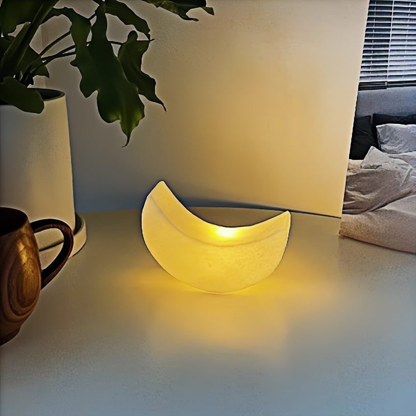 Half Moon Night Lamp in Art Deco Style – Battery Powered with Switch