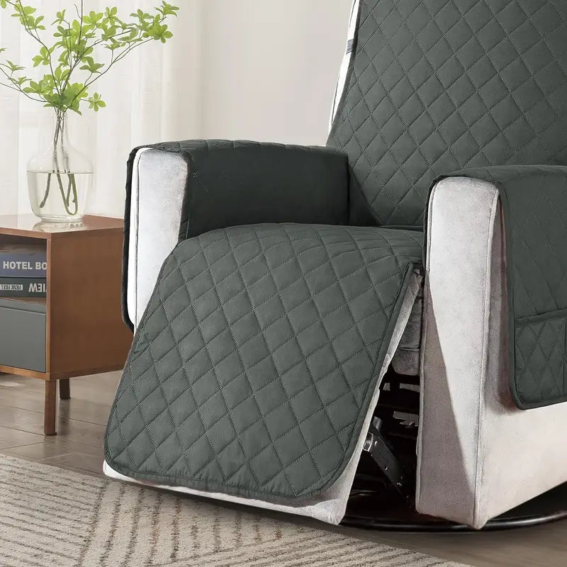 Cover for extendable armchairs – anti-slip protection and premium comfort