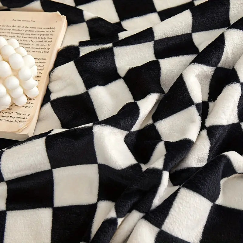 Classic Check Blanket – Soft and Warm Blanket for Sofa and Bedroom