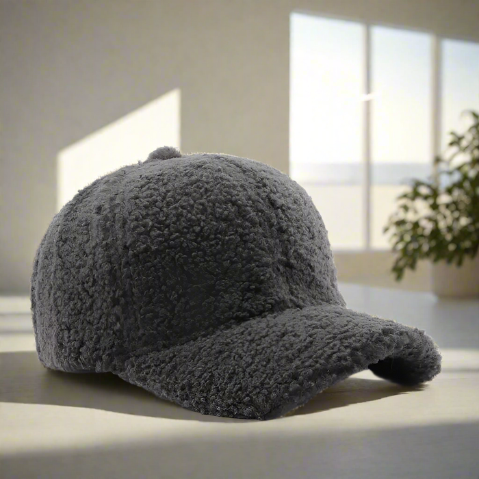 TeddyCap – Fluffy Teddy Pet for a warm look