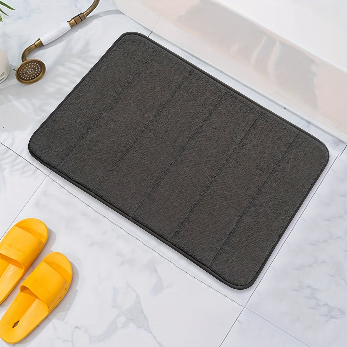 Livia | Non-slip bath mat for bathroom comfort
