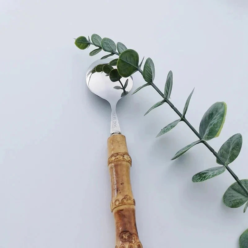 Bamboo Handle Cutlery Set Made of Stainless Steel
