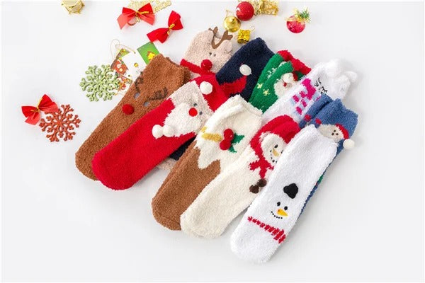 Christmas socks in gift box design | Plush house & cuddle socks | Universal size