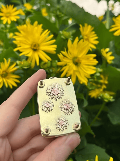 FloraKeep – Keep your beloved flowers fresh forever!