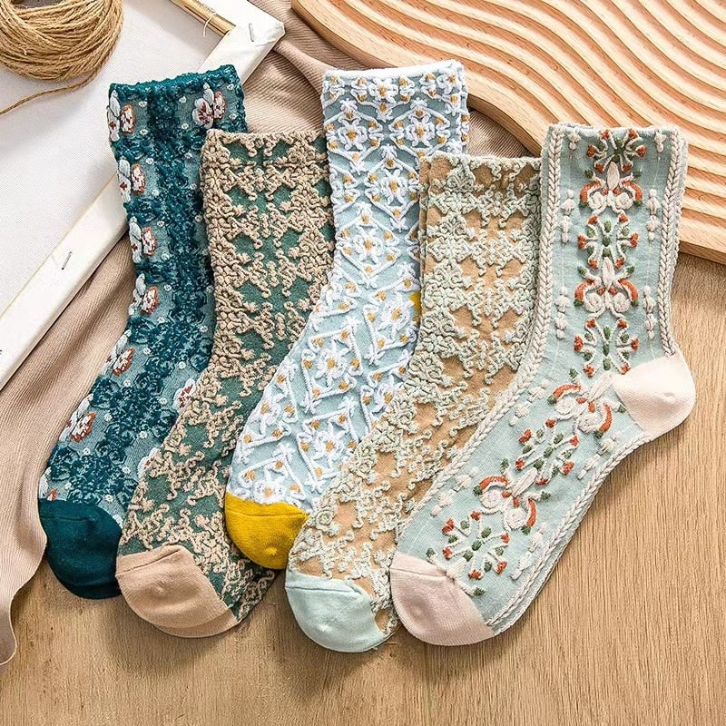 5 Pair Vintage Flower Embroidery Socks