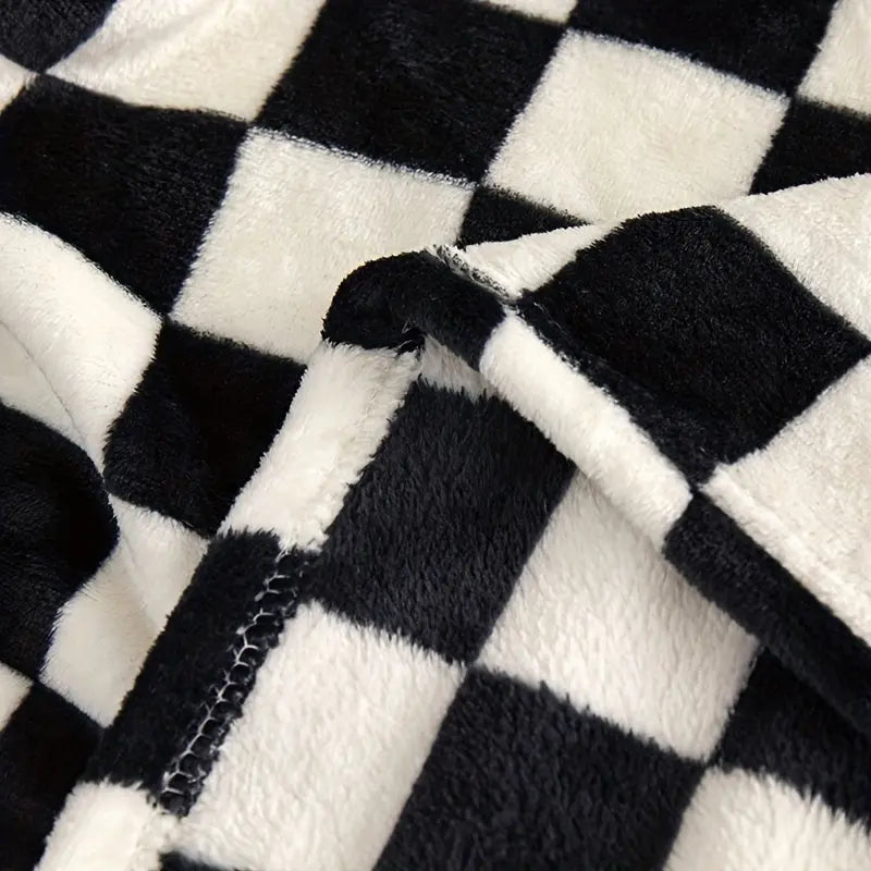 Classic Check Blanket – Soft and Warm Blanket for Sofa and Bedroom