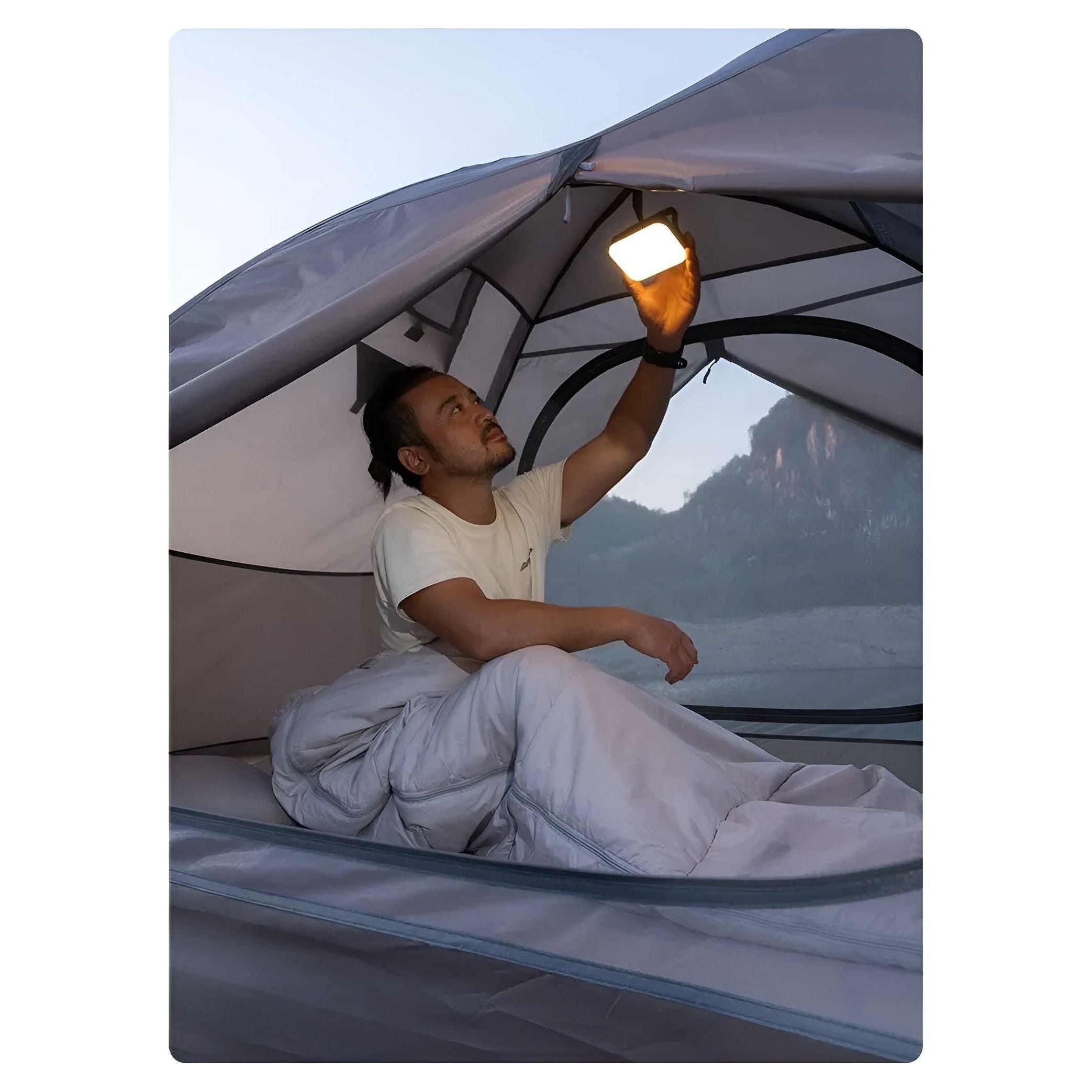 MagnaGlow – Magnetic rechargeable LED lamp with round, compact design