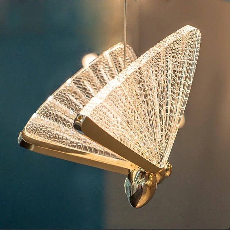 FlareWing – Artistic Butterfly-Shaped LED Pendant Light