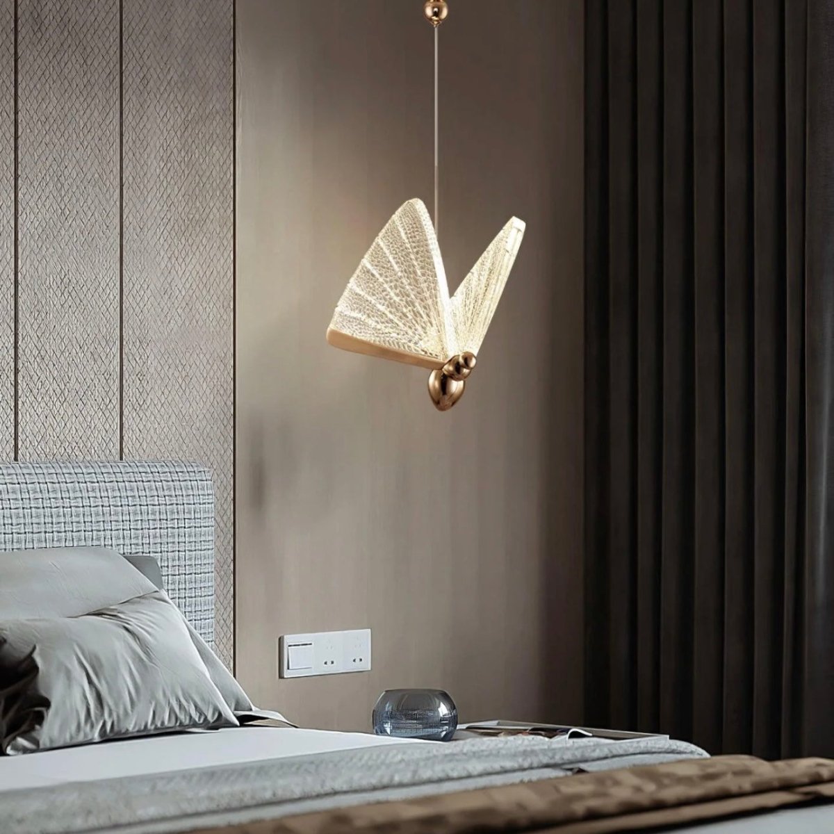 FlareWing – Artistic Butterfly-Shaped LED Pendant Light