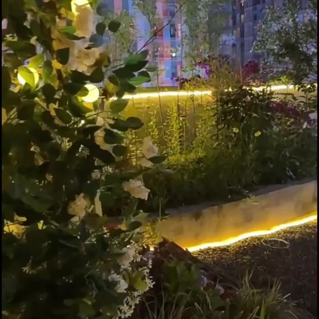 Solvara Flexible Solar LED Light Tube with Remote Control | Creative Outdoor Lighting | Energy Efficient & Weatherproof