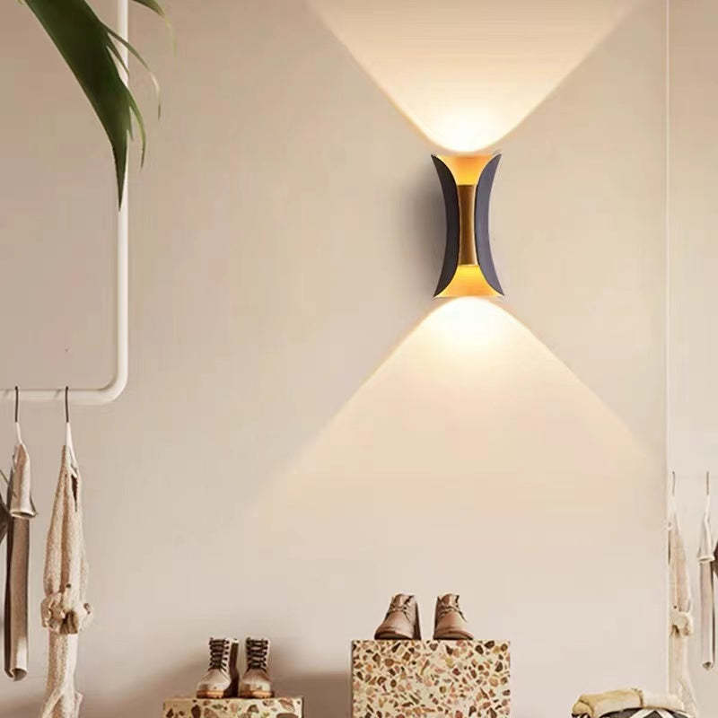 Elegant Waterproof LED Wall Light Outdoor made of Aluminium