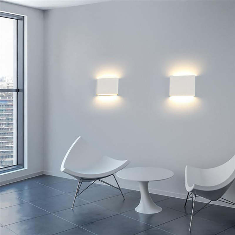 Modern LED Outdoor Wall Light – Waterproof, Rectangular