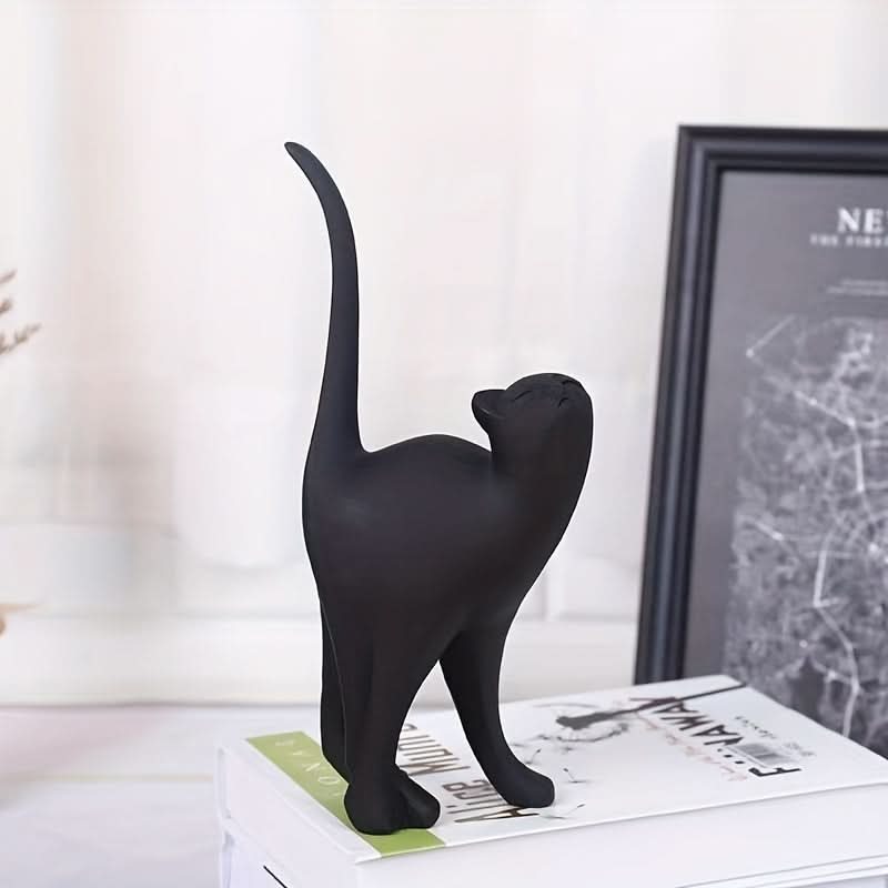 Modern Resin Cat Figurine – Nordic Style Decor