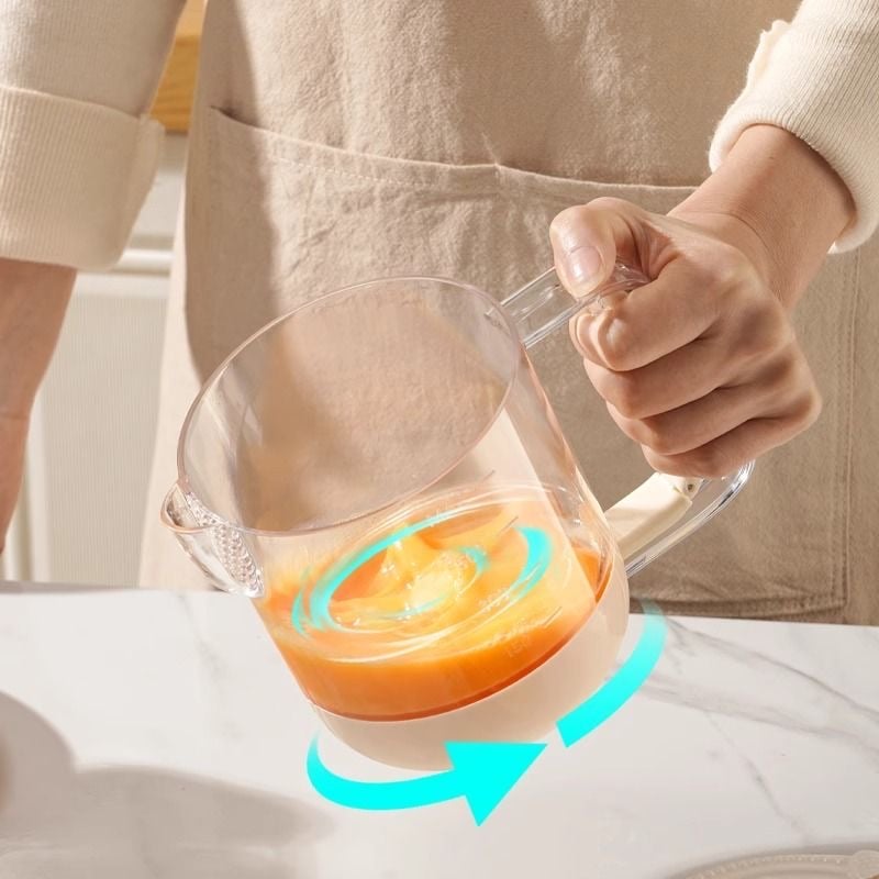 MixMaster Cup – Stirring, Measuring, Filtering in one handle!