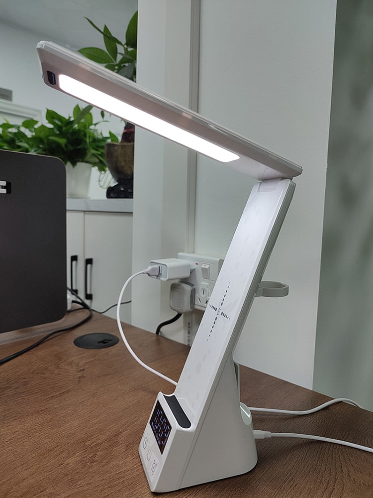 Desk lamp with wireless charger