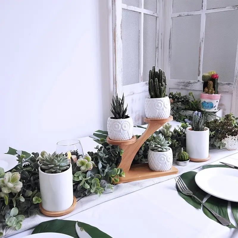 Decorative plant stand made of wood – plant pots in owl design for succulents and indoor plants