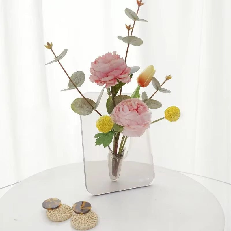 Crystal Flow Built-In Tube Vase