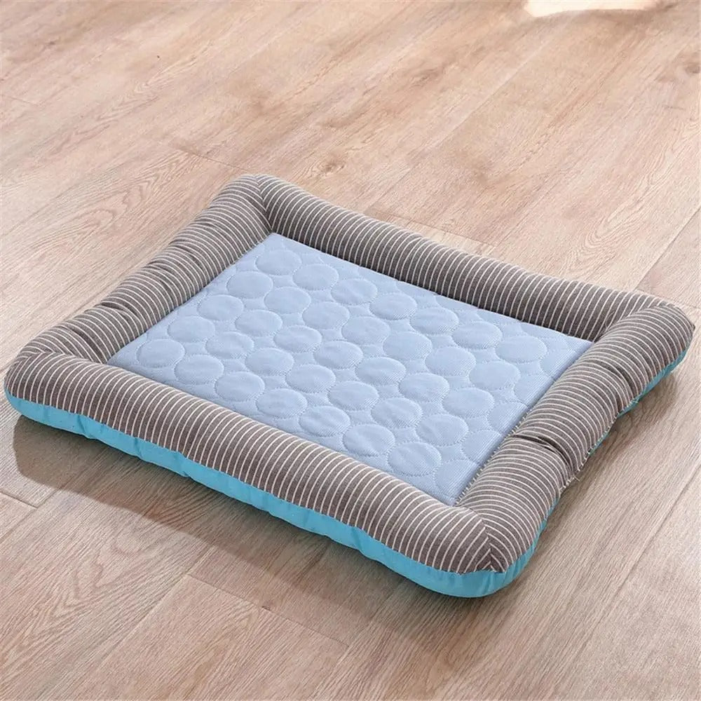 CoolPaws Relaxmat – Cooling Pet Bed for Summer Comfort